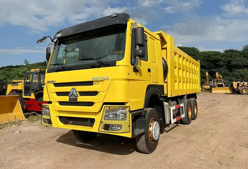 Sinotruk Howo 6x6 Dump Truck