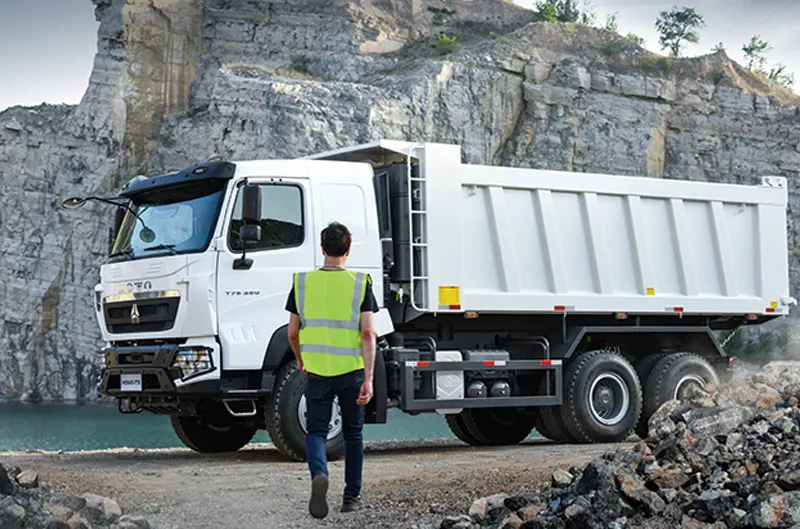 Sinotruk Howo 6x6 Dump Truck