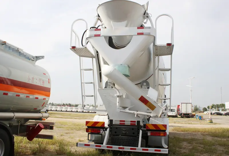 SINOTRUK HOWO SINOTRUK HOWO Product - Rear View - Image 3