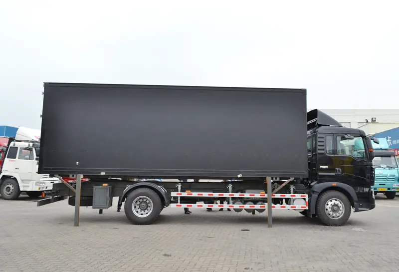 SINOTRUK HOWO SINOTRUK HOWO Product - Interior View - Image 4