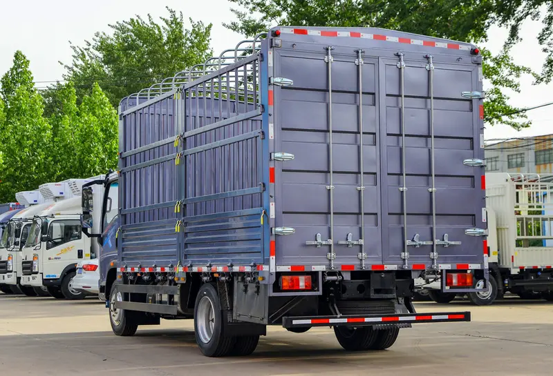 SINOTRUK HOWO SINOTRUK HOWO Product - Interior View - Image 4