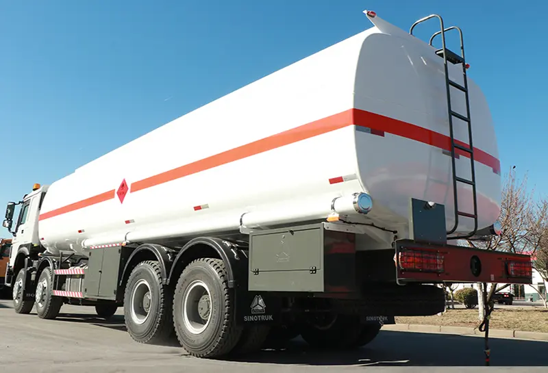 Sinotruk Trailer Oil Tank Truck