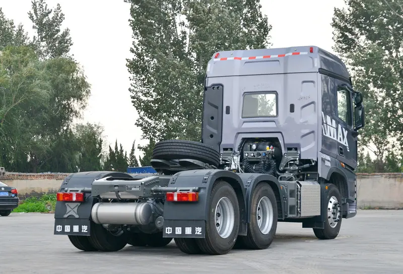 Sinotruk Howo MAX 6x4 Tractor Truck